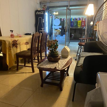 Sleep Break Hostel Sathon Bangkok Exteriör bild