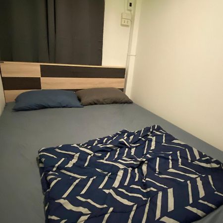Sleep Break Hostel Sathon Bangkok Exteriör bild
